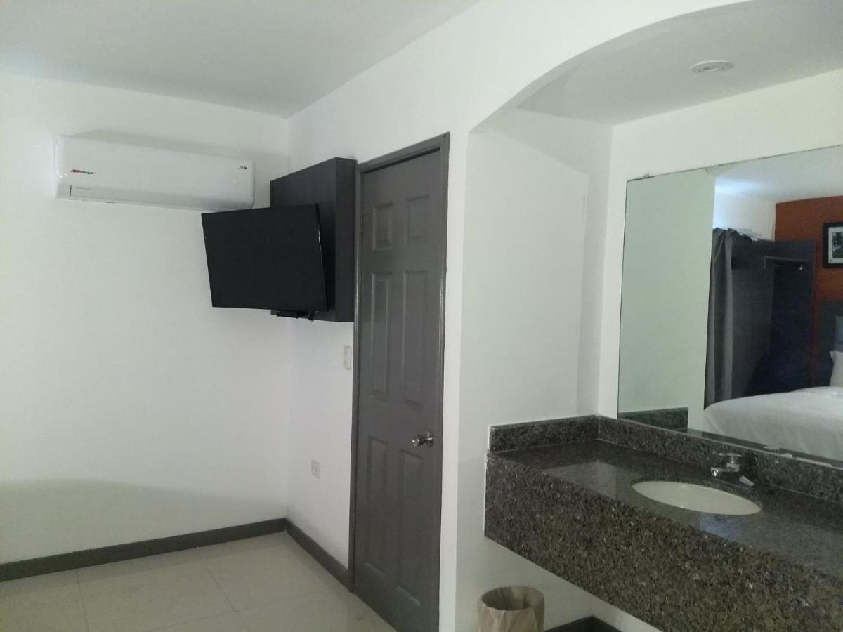 Hotel El Rancho Sabinas Hidalgo Buitenkant foto