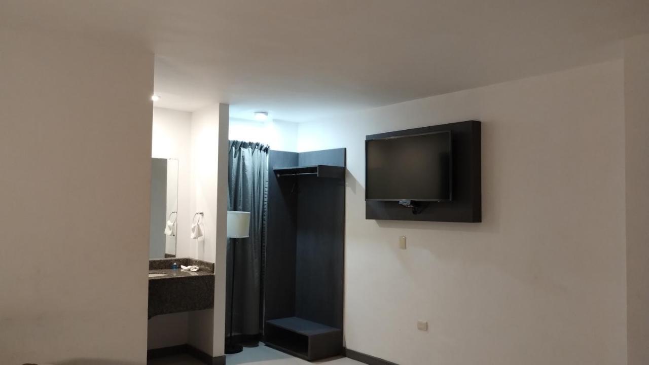 Hotel El Rancho Sabinas Hidalgo Buitenkant foto